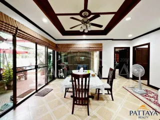 出售 3 卧室 独立屋 在 Huai Yai, 芭提雅