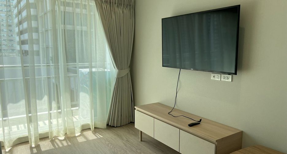 For rent 1 bed condo in Watthana, Bangkok