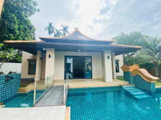 Haus zur Miete und zum Kauf mit 6 Zimmer in Bang Lamung, Chonburi
