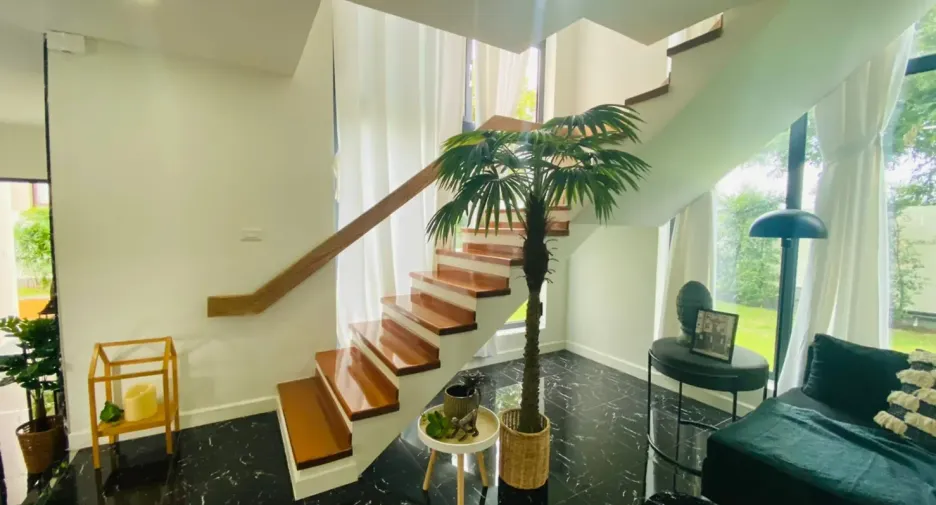 Casa en alquiler y en venta de 6 habitaciones en Bang Lamung, Chonburi