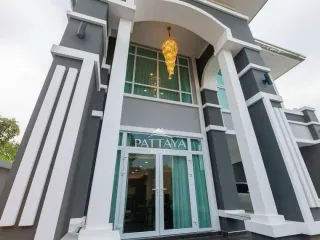 For sale 4 bedrooms house in Bang Lamung, Chonburi