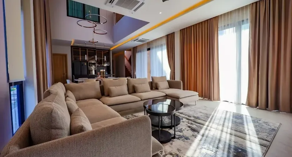 For rent and for sale 4 bedrooms house in Bang Lamung, Chonburi