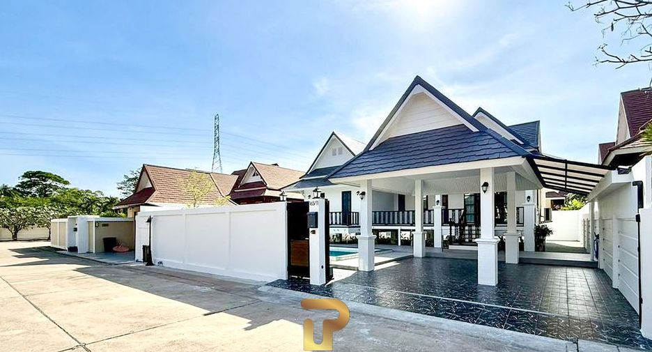 À vendre 3 chambres villa à Bang Lamung, Chonburi