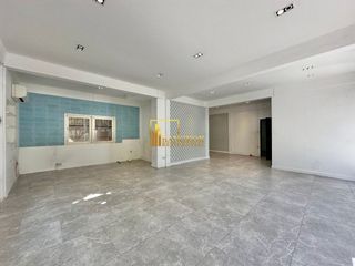 Haus zur Miete mit 3 Zimmer in Watthana, Bangkok