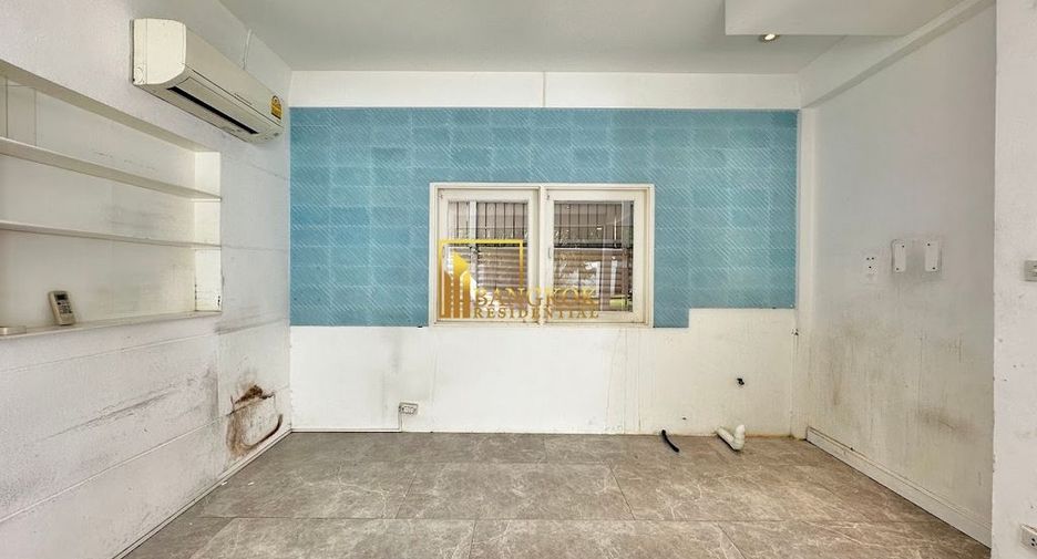 Haus zur Miete mit 3 Zimmer in Watthana, Bangkok