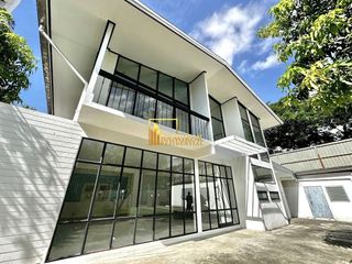 Haus zur Miete mit 3 Zimmer in Watthana, Bangkok