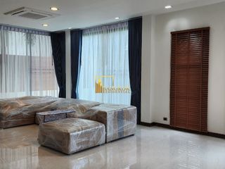 Haus zur Miete mit 3 Zimmer in Watthana, Bangkok