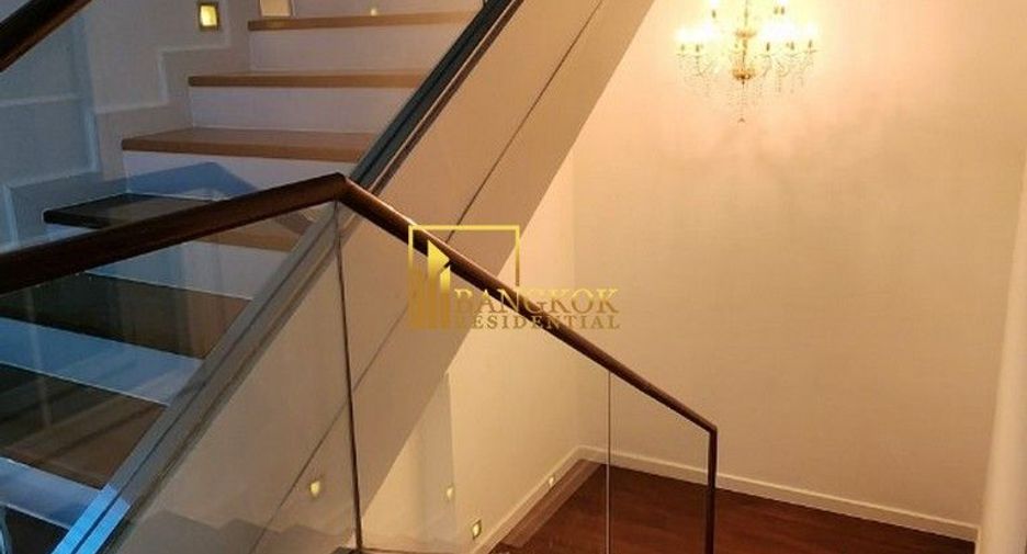 Haus zur Miete mit 3 Zimmer in Watthana, Bangkok