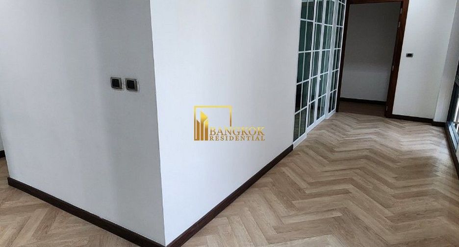 Haus zur Miete mit 3 Zimmer in Watthana, Bangkok
