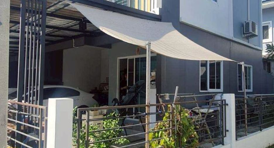 For sale 3 bedrooms townhouse in Khlong Luang, Pathum Thani
