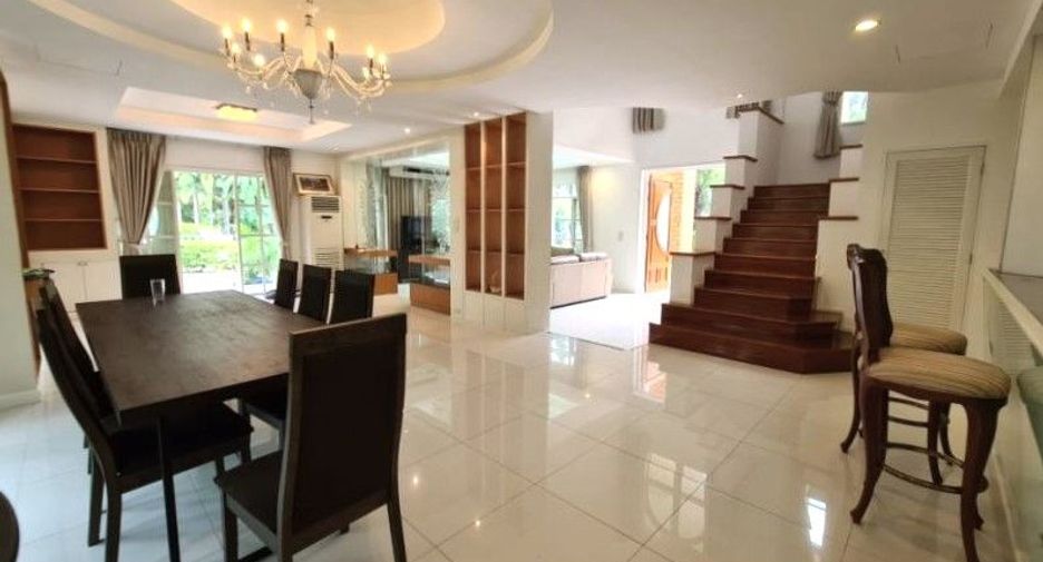 For rent 4 bedrooms house in Mueang Samut Prakan, Samut Prakan