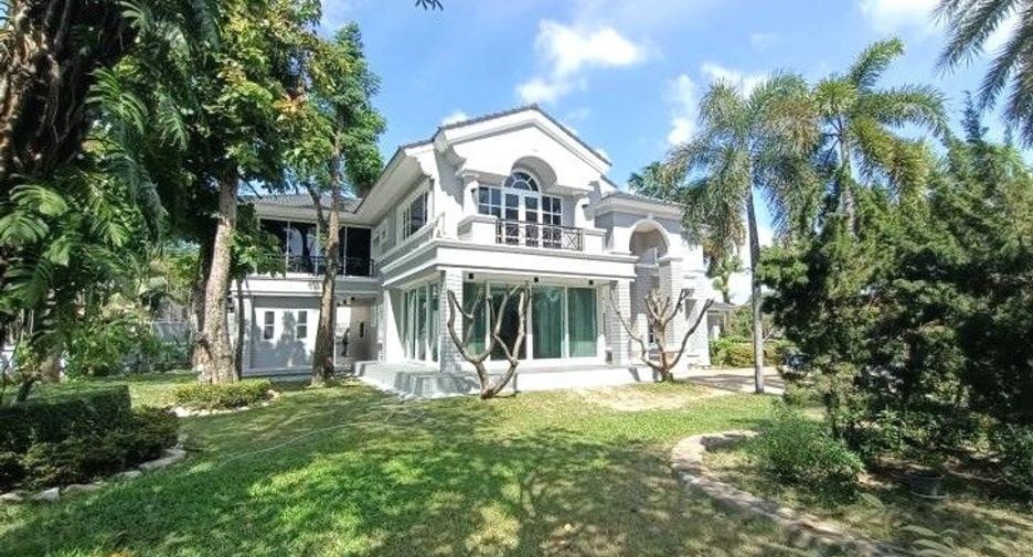 For rent 4 bedrooms house in Mueang Samut Prakan, Samut Prakan