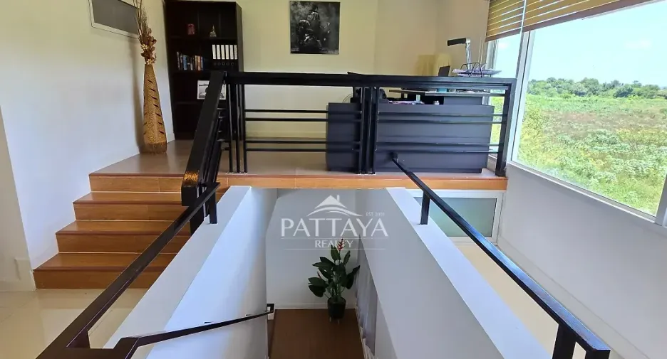 À vendre 4 chambres maison à Bang Lamung, Chonburi