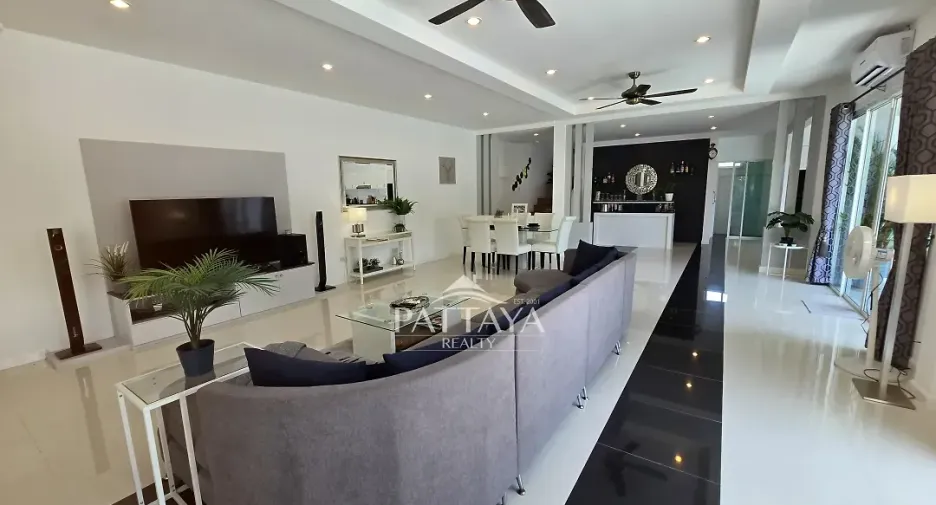 À vendre 4 chambres maison à Bang Lamung, Chonburi