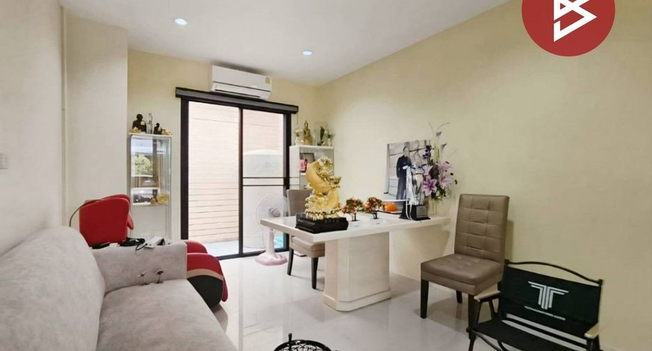 For sale 3 bedrooms house in Sai Mai, Bangkok