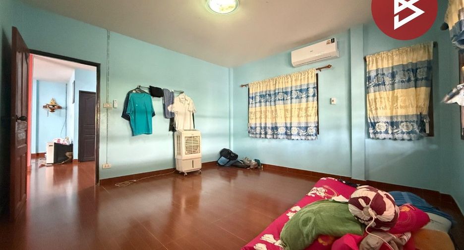 Haus zum Kauf mit 4 Zimmer in Mueang Ratchaburi, Ratchaburi