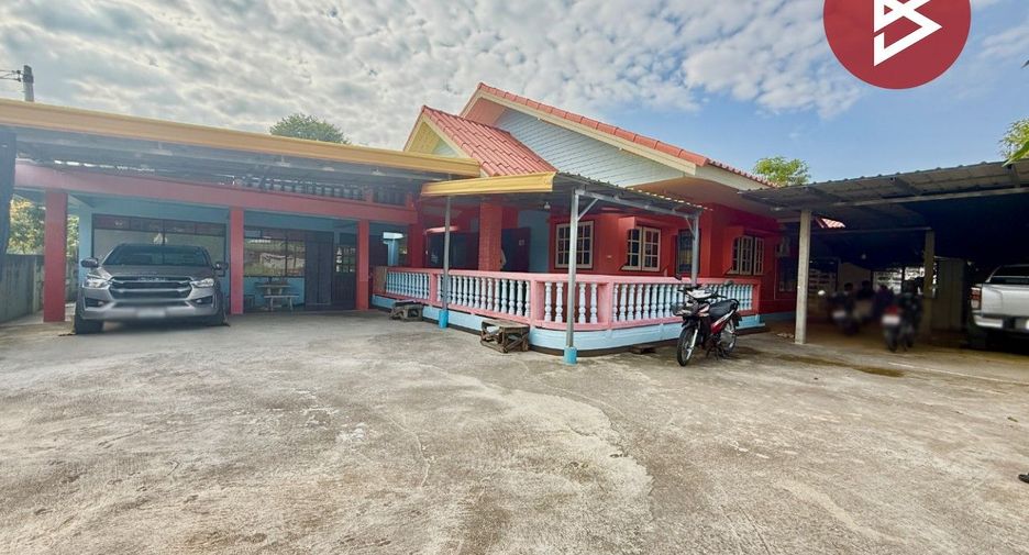 Haus zum Kauf mit 4 Zimmer in Mueang Ratchaburi, Ratchaburi