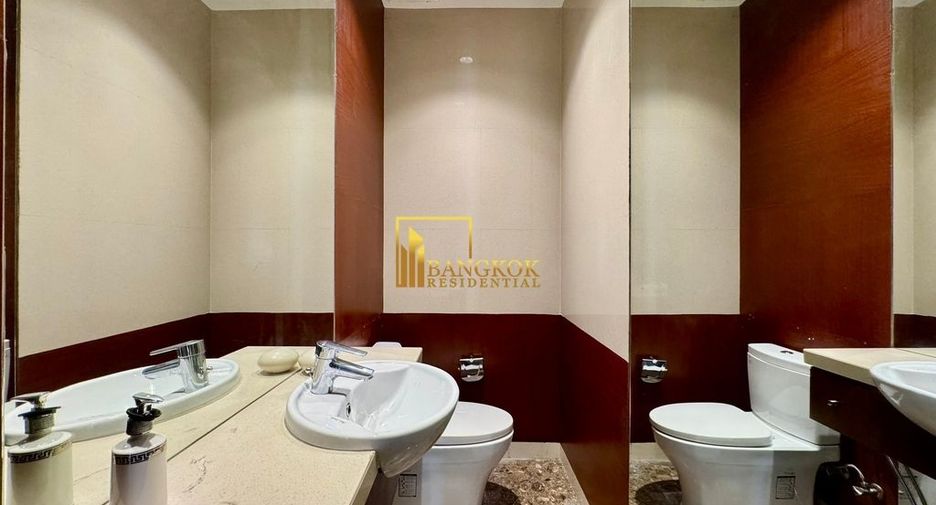 For rent 3 bedrooms apartment in Pathum Wan, Bangkok