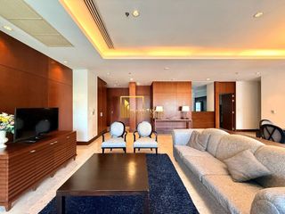 For rent 3 bedrooms apartment in Pathum Wan, Bangkok