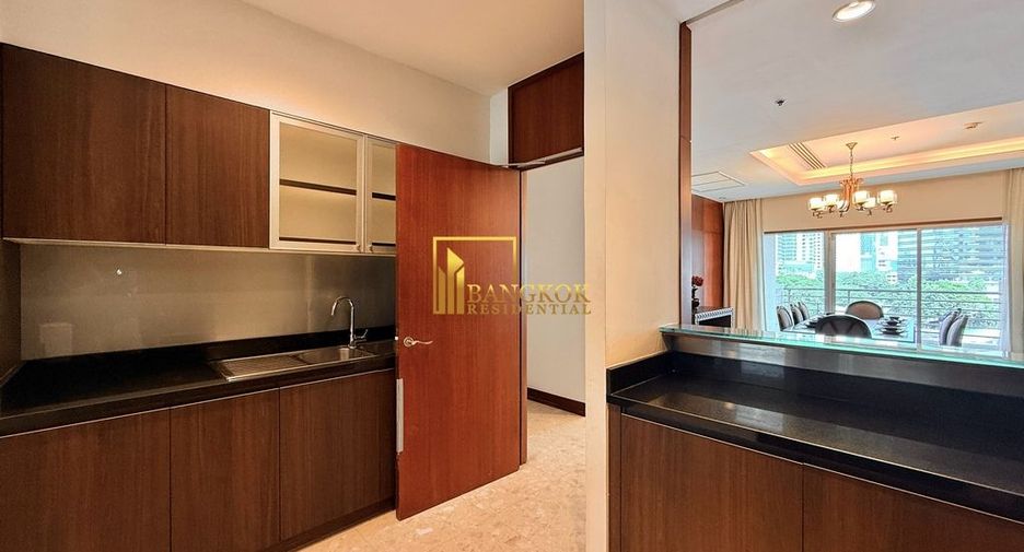À louer 3 chambres appartement à Pathum Wan, Bangkok