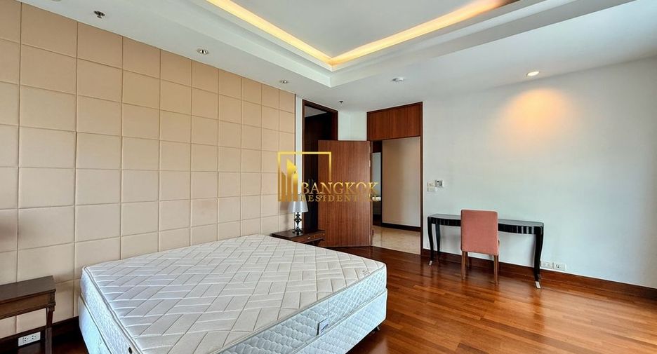 À louer 3 chambres appartement à Pathum Wan, Bangkok