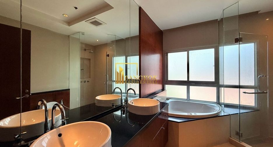 À louer 3 chambres appartement à Pathum Wan, Bangkok