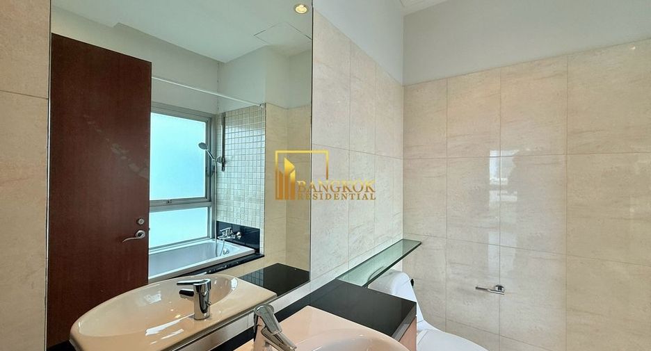 À louer 3 chambres appartement à Pathum Wan, Bangkok
