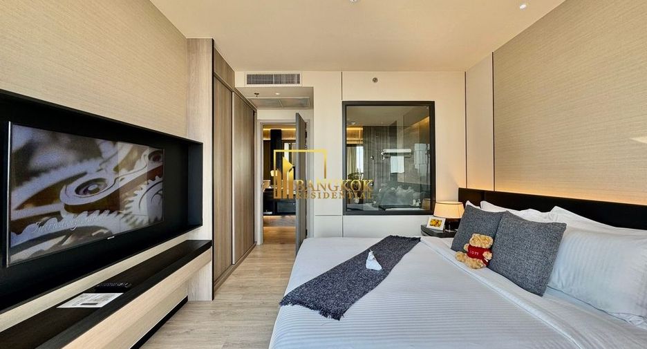 À louer 2 chambres appartement avec services à Khlong Toei, Bangkok