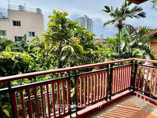 For sale 4 bedrooms condo in Sathon, Bangkok