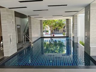 For rent 4 bedrooms townhouse in Bang Na, Bangkok