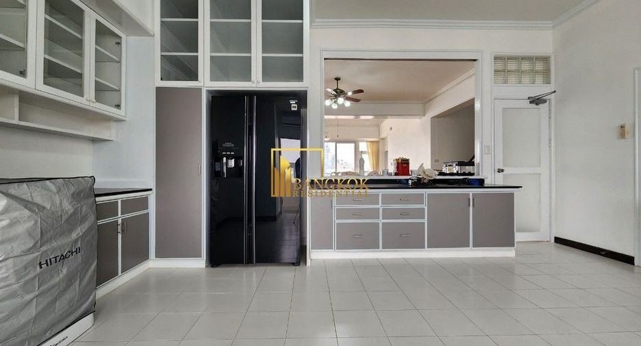 Apartamento en alquiler de 3 habitaciones en Watthana, Bangkok