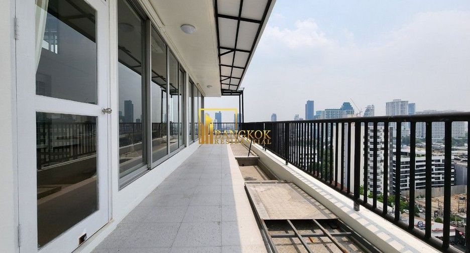 Apartamento en alquiler de 3 habitaciones en Watthana, Bangkok
