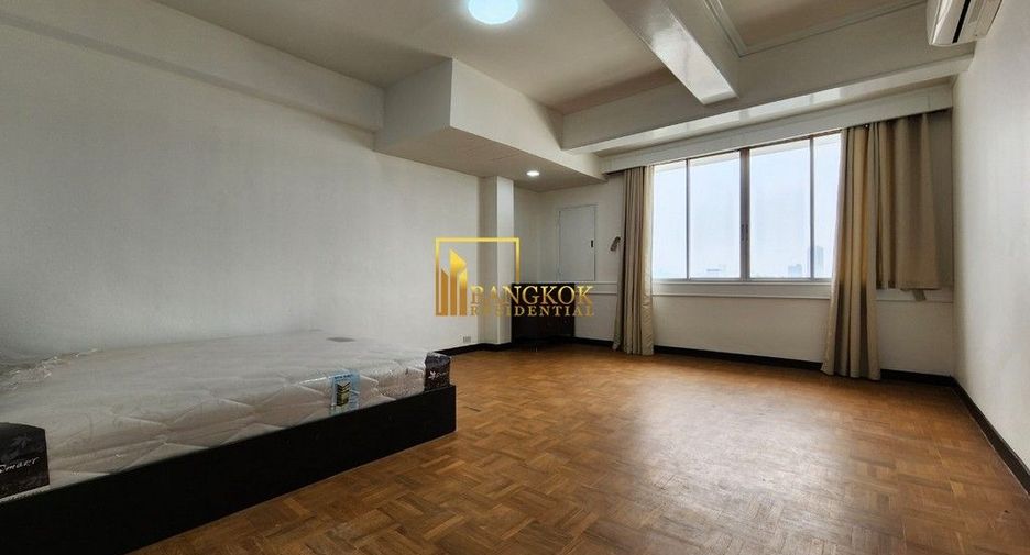 Apartamento en alquiler de 3 habitaciones en Watthana, Bangkok