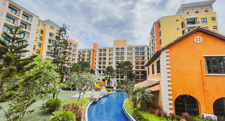 For rent 2 bedrooms condo in Bang Lamung, Chonburi