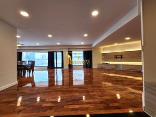 Apartamento en alquiler de 4 habitaciones en Khlong Toei, Bangkok