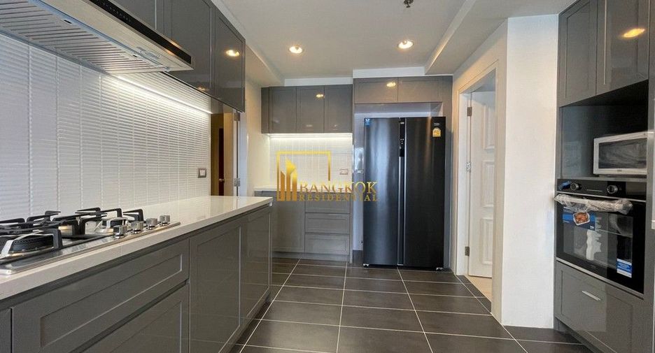 For rent 3 ベッドルーム apartment in Khlong Toei, Bangkok
