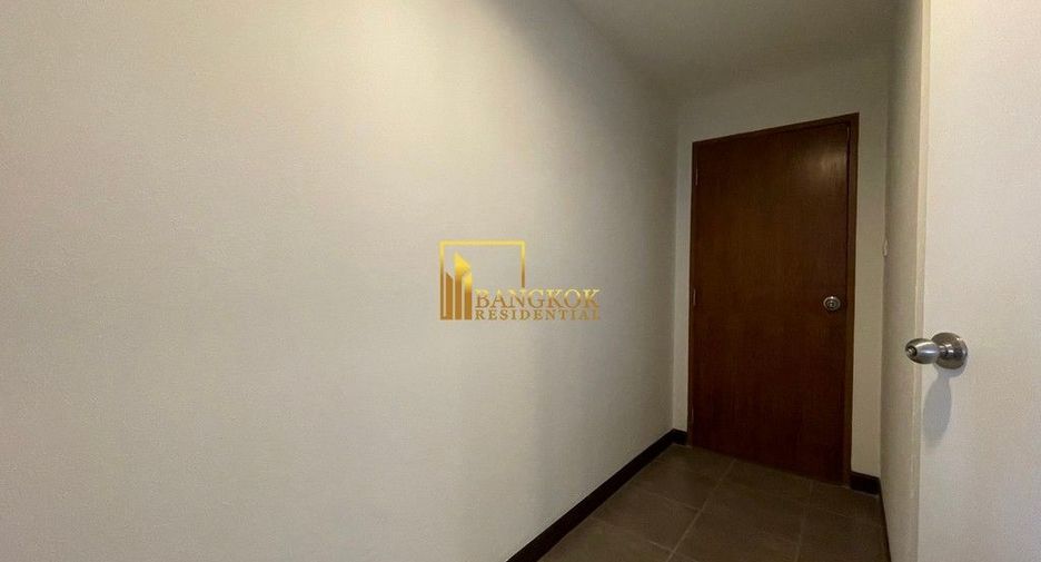 For rent 3 ベッドルーム apartment in Khlong Toei, Bangkok