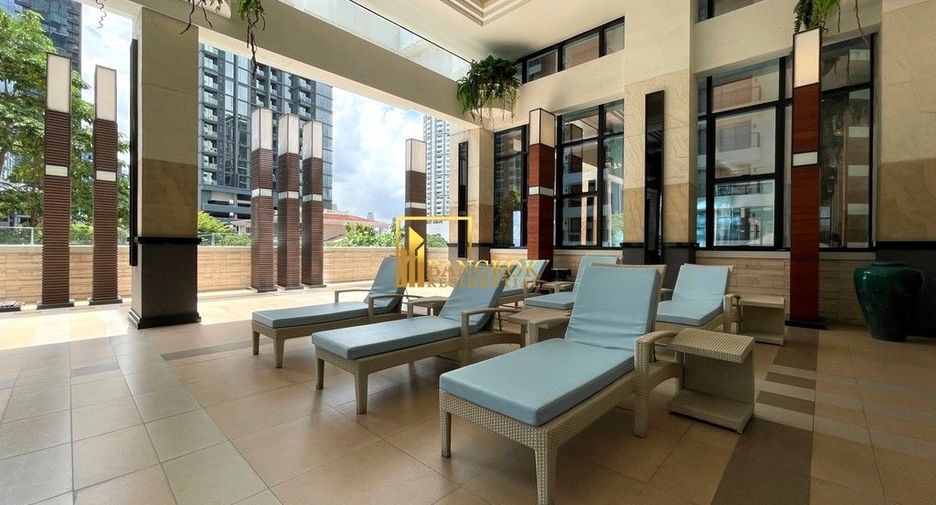 For rent 3 ベッドルーム apartment in Khlong Toei, Bangkok