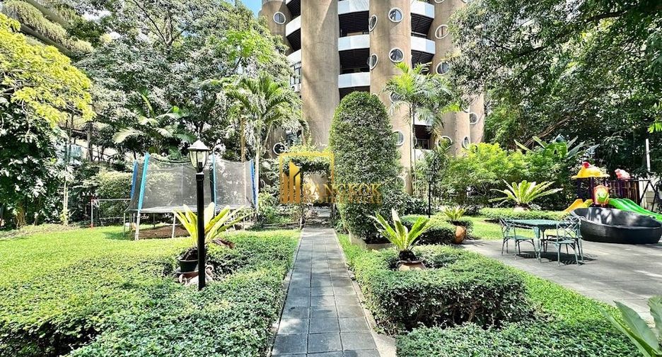 For rent 4 bedrooms apartment in Pathum Wan, Bangkok