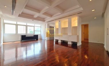 For rent 4 bedrooms apartment in Pathum Wan, Bangkok