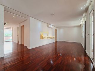 For rent 4 ベッドルーム apartment in Pathum Wan, Bangkok
