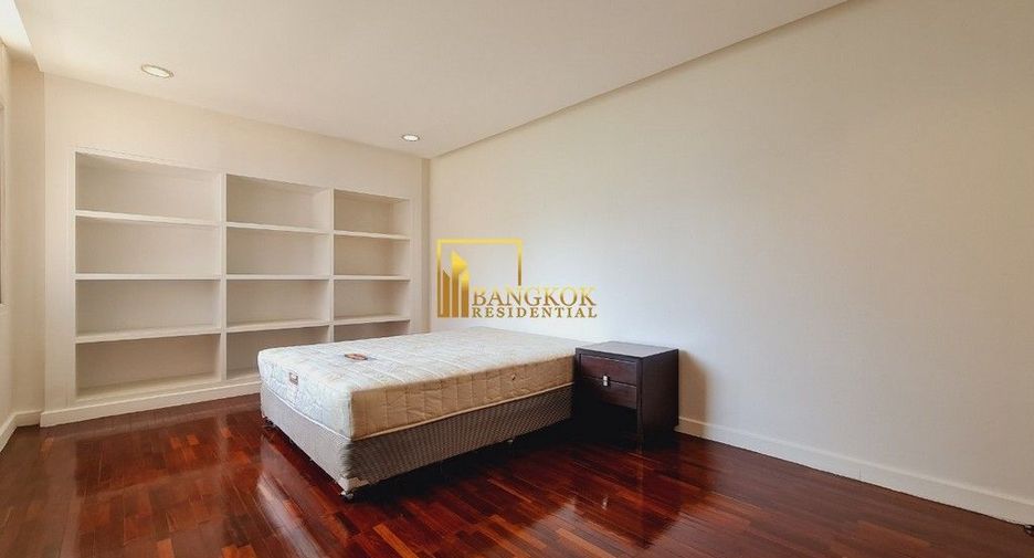 For rent 4 bedrooms apartment in Pathum Wan, Bangkok