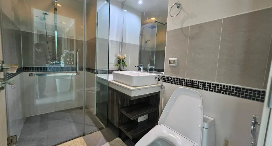 Condo en alquiler de 1 habitaciones en Bang Lamung, Chonburi