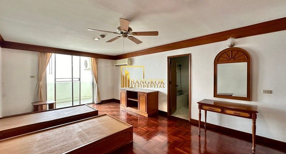 For rent 5 bedrooms apartment in Watthana, Bangkok
