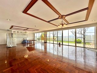 For rent 5 bedrooms apartment in Watthana, Bangkok