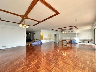 For rent 5 bedrooms apartment in Watthana, Bangkok