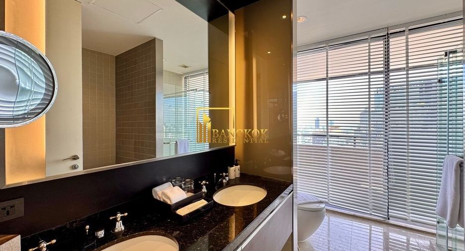 For rent 2 ベッドルーム serviced apartment in Khlong Toei, Bangkok