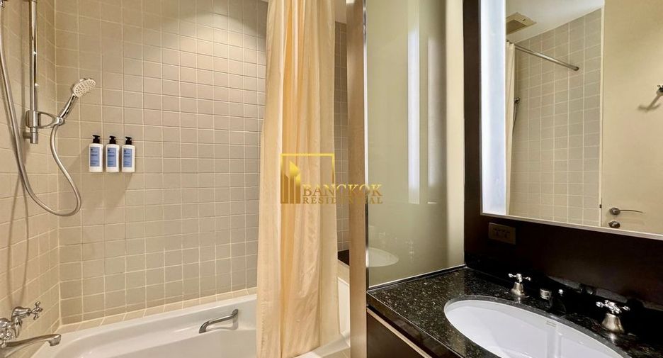 For rent 2 ベッドルーム serviced apartment in Khlong Toei, Bangkok