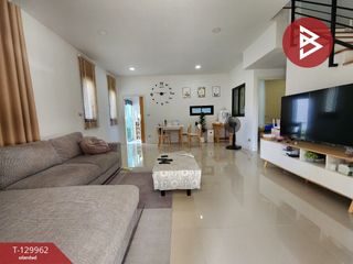 出售 公寓 独立屋 在 Sai Noi, Nonthaburi