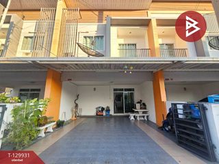 For sale 3 ベッドルーム townhouse in Si Racha, Chonburi